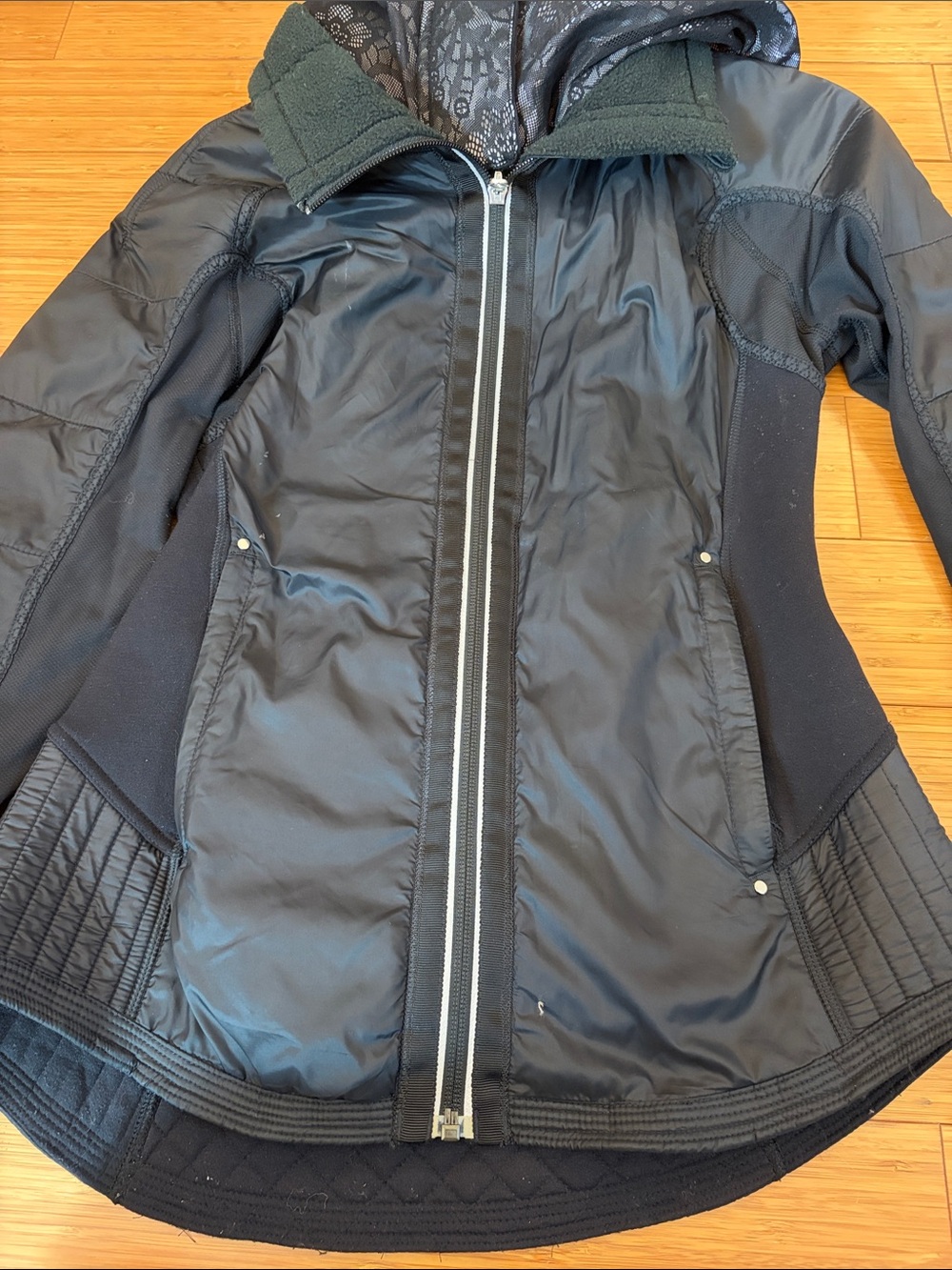 lululemon athletica Black Puffer Hybrid Zip Jacket